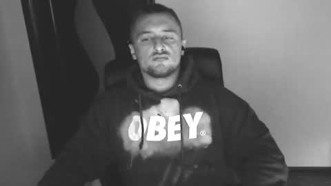 Snapshot of lev1ngston chatting on 10-10-25, 11:48 lev1ngston online show from 10-10-25, 11:48