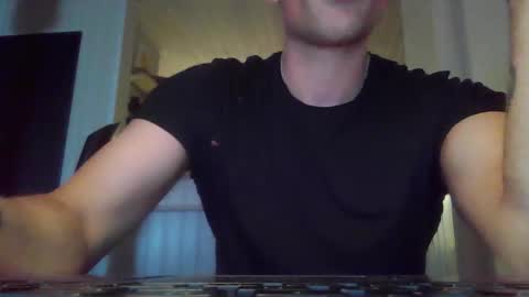 Snapshot of levaithen369 chatting on 01-16-26, 08:35 levaithen369 online show from 01-16-26, 08:35