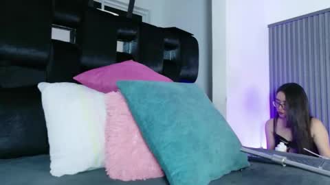 Snapshot of levana1 chatting on 05-05-26, 11:13 levana1 online show from 05-05-26, 11:13