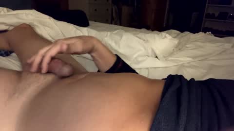 Snapshot of levec7 chatting on 12-19-24, 05:18 levec7 online show from 12-19-24, 05:18