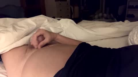 Snapshot of levec7 chatting on 02-26-25, 04:36 levec7 online show from 02-26-25, 04:36