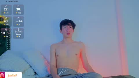 Levi  online show from 04-15-26, 03:52