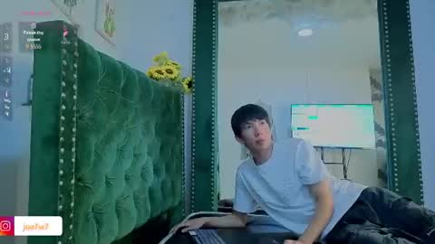 Levi  online show from 07-19-26, 09:51
