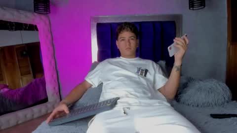 LevySteven online show from 01-05-25, 02:49