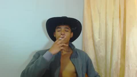 i  am lewis ly EDUARDO MEMDOZA15 online show from 04-11-26, 05:17