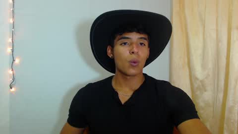 i  am lewis ly EDUARDO MEMDOZA15 online show from 04-12-26, 06:13