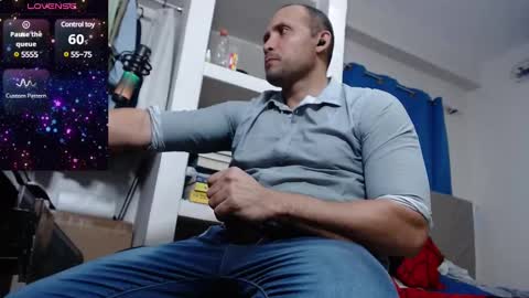 Snapshot of lewislamxxx chatting on 01-30-25, 11:02 Lewis online show from 01-30-25, 11:02