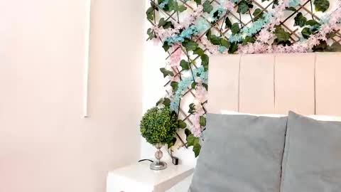 Gabrielle online show from 10-30-25, 10:27