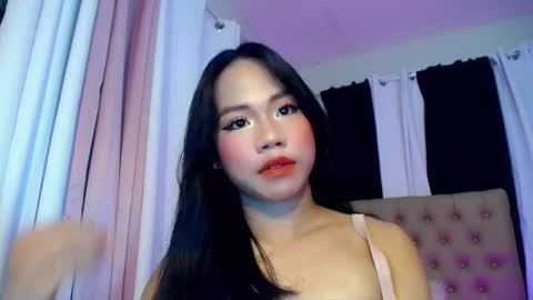 lexi_foru online show from 11-29-25, 10:40