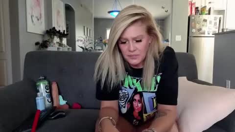 Lexi online show from 09-12-25, 07:25