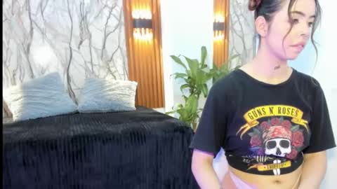 lexi splitt online show from 11-23-25, 01:27