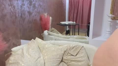 Snapshot of lexi_u_ chatting on 03-05-25, 09:38 LEXXY online show from 03-05-25, 09:38