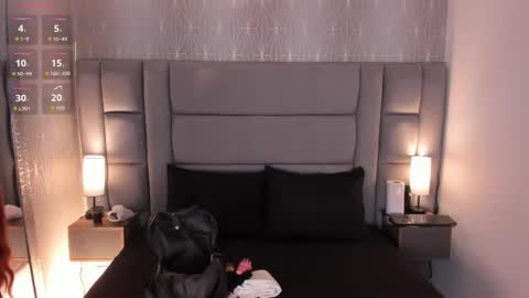 lexiee__ online show from 11-20-25, 11:43