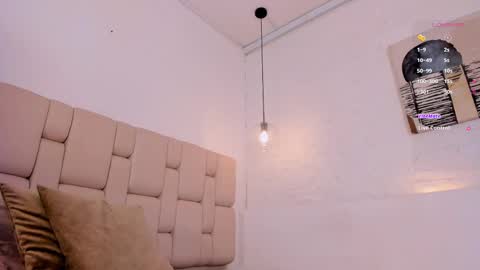 Snapshot of lexiee_grey_ chatting on 02-19-25, 03:38 Lexie online show from 02-19-25, 03:38