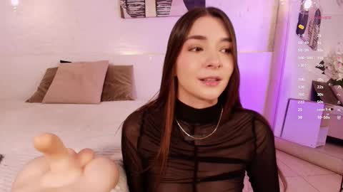 Snapshot of lexiee_grey_ chatting on 03-04-25, 12:12 Lexie online show from 03-04-25, 12:12