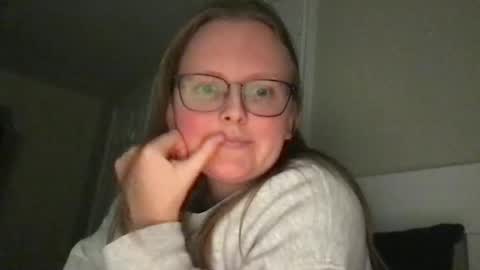 Snapshot of lexielilacs chatting on 12-15-24, 03:13 lexie online show from 12-15-24, 03:13