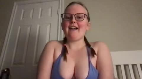 Snapshot of lexielilacs chatting on 01-13-25, 02:28 lexie online show from 01-13-25, 02:28