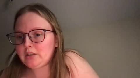 Snapshot of lexielilacs chatting on 01-21-25, 04:54 lexie online show from 01-21-25, 04:54