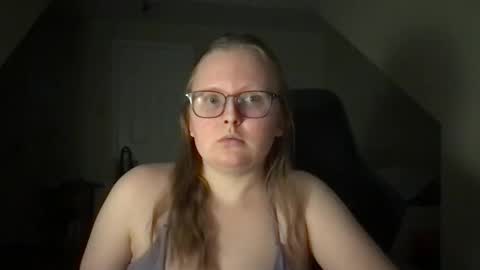 Snapshot of lexielilacs chatting on 02-09-25, 01:00 lexie online show from 02-09-25, 01:00