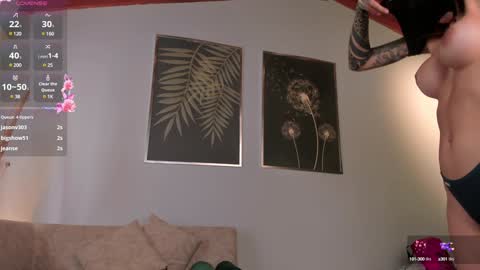 Snapshot of lexiewayne chatting on 12-14-24, 06:41 Lexie online show from 12-14-24, 06:41