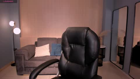 Lexie  online show from 02-17-26, 06:47