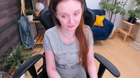 Snapshot of lexihoward chatting on 03-12-25, 09:55 Lexi online show from 03-12-25, 09:55