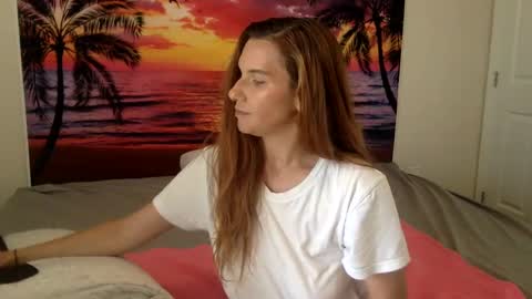 Snapshot of lexiial0 chatting on 09-21-25, 08:21 Alexia L. online show from 09-21-25, 08:21