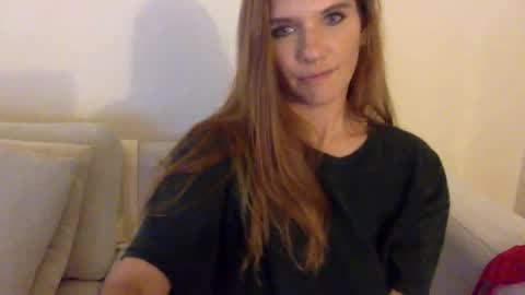 Snapshot of lexiial0 chatting on 11-08-25, 06:02 Alexia L. online show from 11-08-25, 06:02