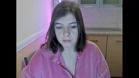 Elisabeth online show from 01-16-26, 07:23