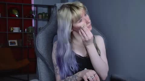 Snapshot of lexiwenford chatting on 05-25-26, 02:39 Lexi Wenford NO NUDE GODDESS online show from 05-25-26, 02:39
