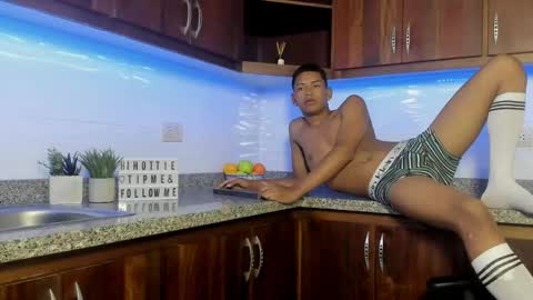 LexSin17 online show from 05-17-26, 07:32