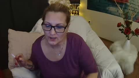 Hannah online show from 01-17-25, 09:06