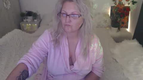 Hannah online show from 02-22-26, 06:28