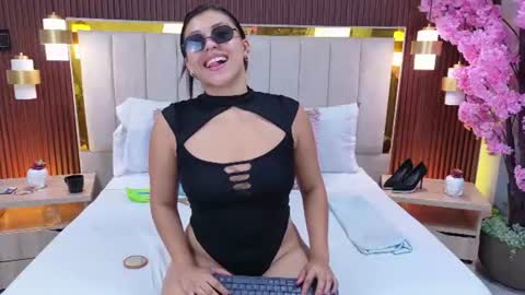 Snapshot of lexxi_gb chatting on 07-24-26, 08:40 lexxi_gb online show from 07-24-26, 08:40