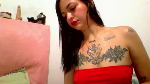 Snapshot of lexxie_weed chatting on 11-06-25, 01:28 Lexxie online show from 11-06-25, 01:28