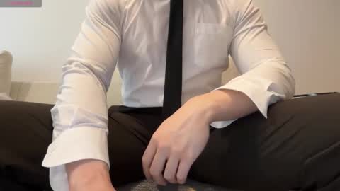 Snapshot of lexxxx442 chatting on 10-10-25, 01:04 AsianKing online show from 10-10-25, 01:04