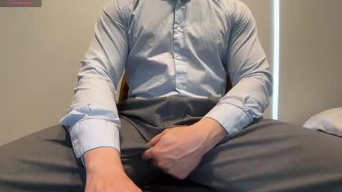 Snapshot of lexxxx442 chatting on 05-08-26, 03:34 AsianKing online show from 05-08-26, 03:34