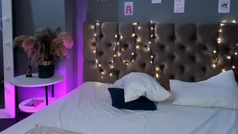 Lexy online show from 02-21-25, 10:39