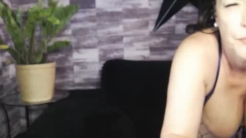 Snapshot of lexywetrain chatting on 11-23-25, 11:48 lexywetrain online show from 11-23-25, 11:48