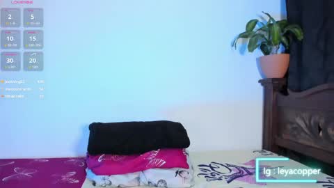 Leya online show from 05-16-26, 12:18