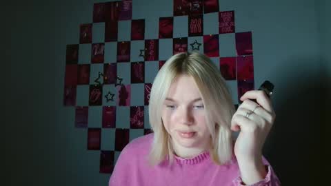 Leyla online show from 11-13-25, 07:07