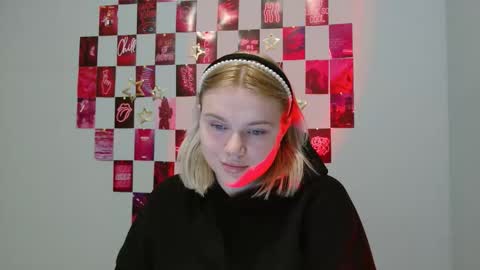 Leyla online show from 11-27-25, 07:32