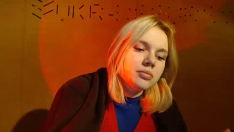 Leyla online show from 01-13-26, 07:02