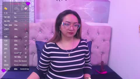 Leyla smithh online show from 10-18-25, 12:17
