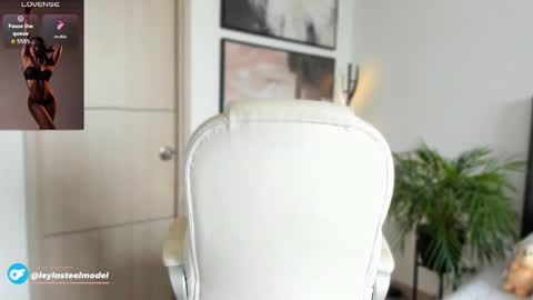 INSTA leylasteel model         online show from 09-11-25, 06:30