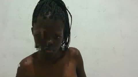 Snapshot of leylani69 chatting on 05-18-26, 06:47 laylani69 online show from 05-18-26, 06:47