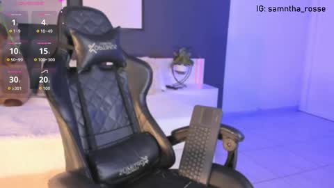 Snapshot of leyli_doll chatting on 10-21-25, 09:48 Leyli Doll online show from 10-21-25, 09:48