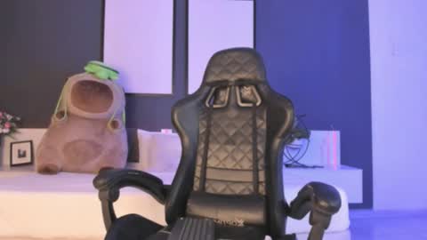 Snapshot of leyli_doll chatting on 11-13-25, 09:03 Leyli Doll online show from 11-13-25, 09:03