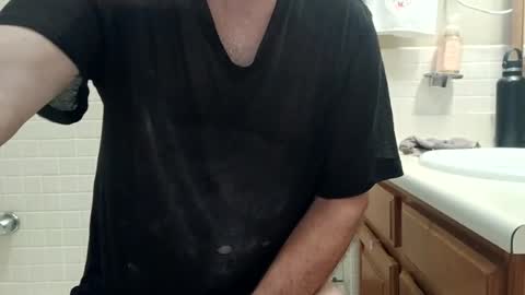 Snapshot of lgck12in chatting on 06-20-26, 02:14 C2bme online show from 06-20-26, 02:14