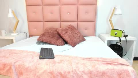 lhiamfitt online show from 11-30-25, 12:20